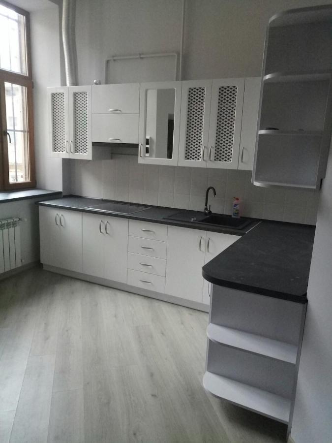 Romantic In Lviv 500M From Opera Luaran gambar