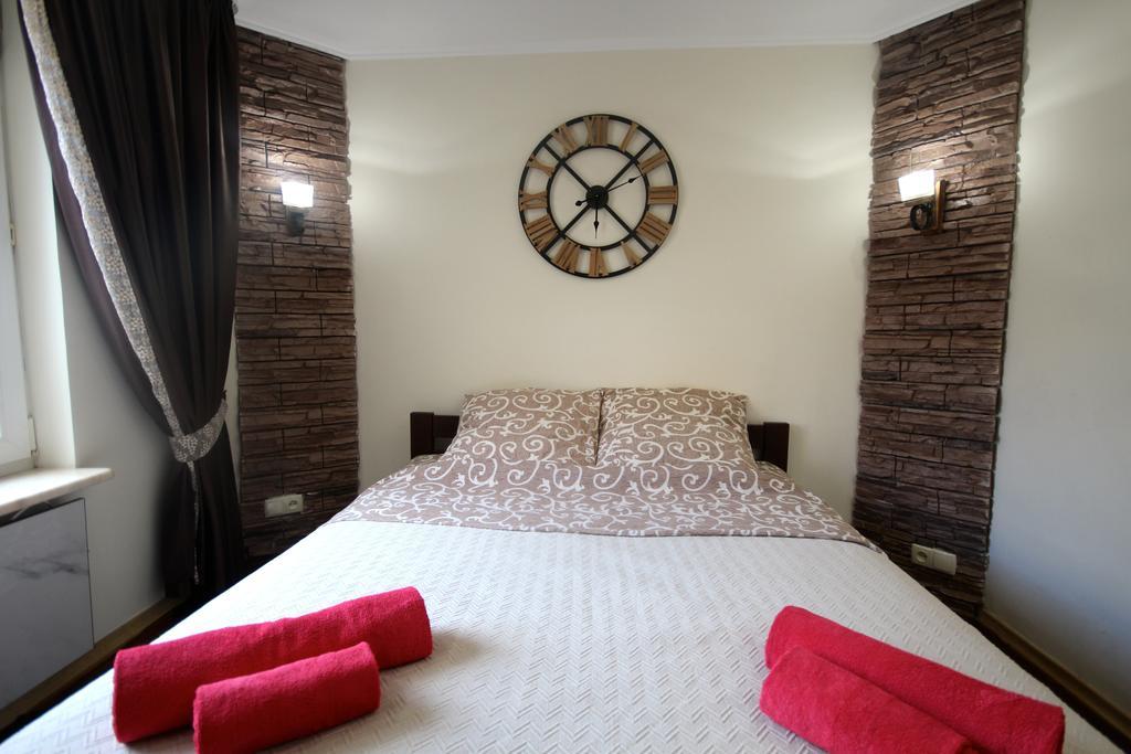 Romantic In Lviv 500M From Opera Luaran gambar